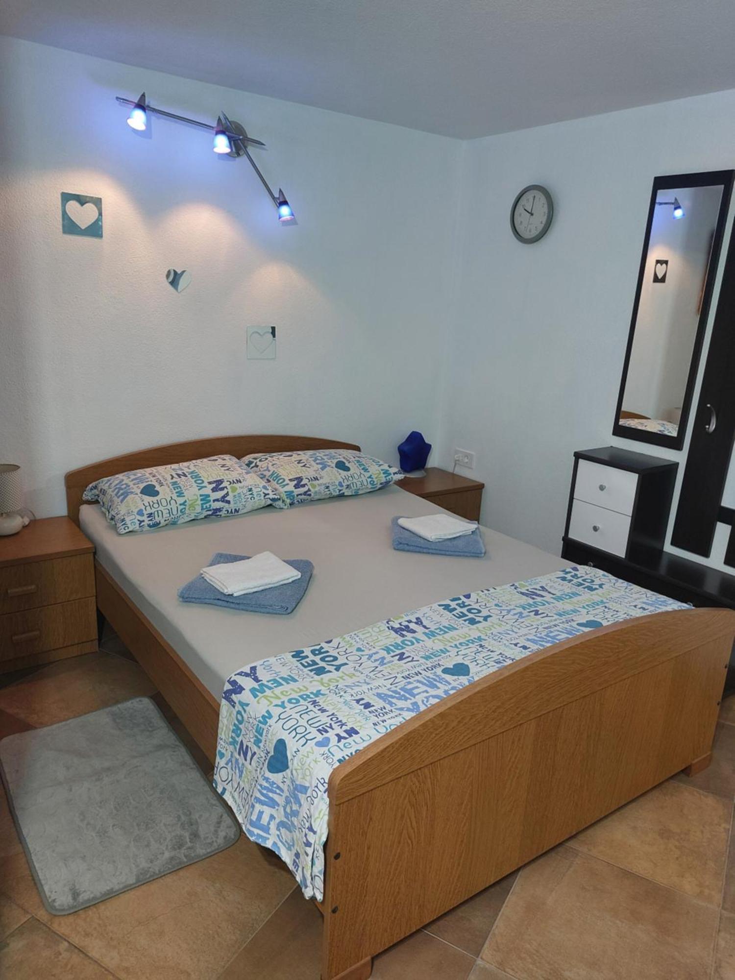 פאקוסטאן Apartmani Damir Kazija מראה חיצוני תמונה